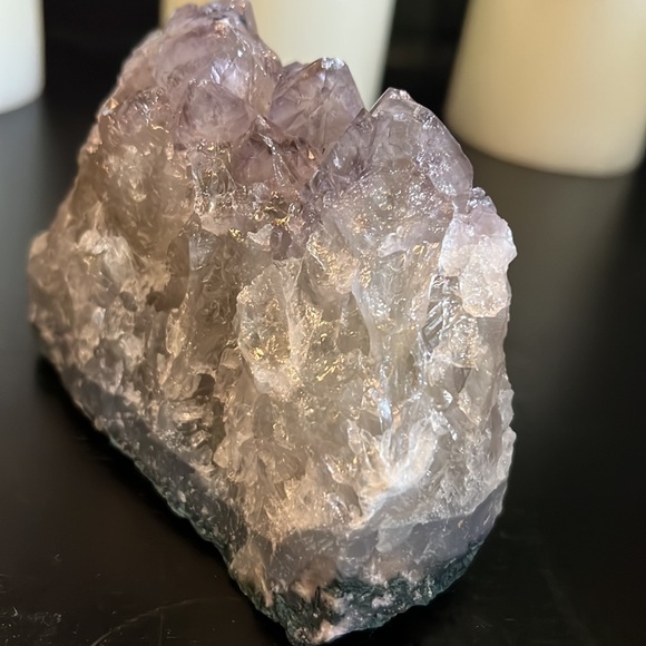 Amethyst cluster with rutilation and natural Prehnite towards the bottom - Picture 6 of 8